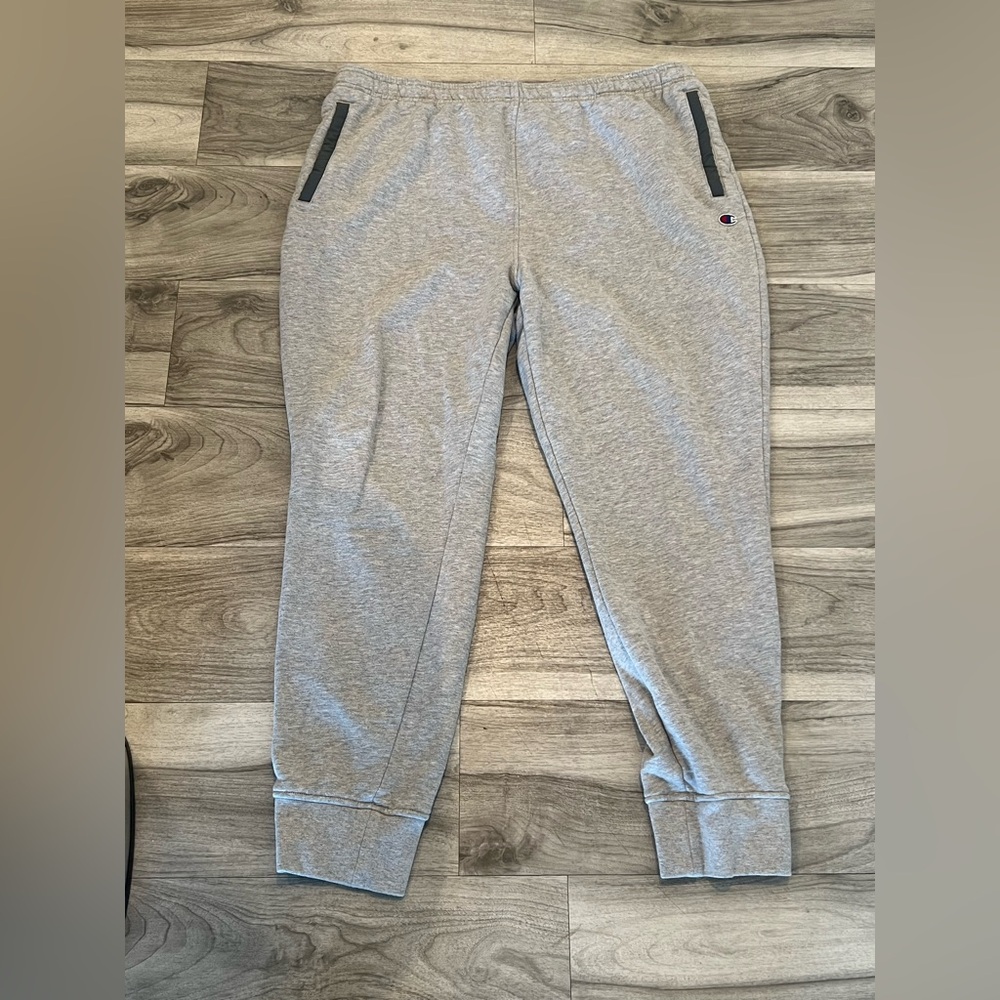 Men’s Champion Heather Gray Athletic Joggers size 2xl